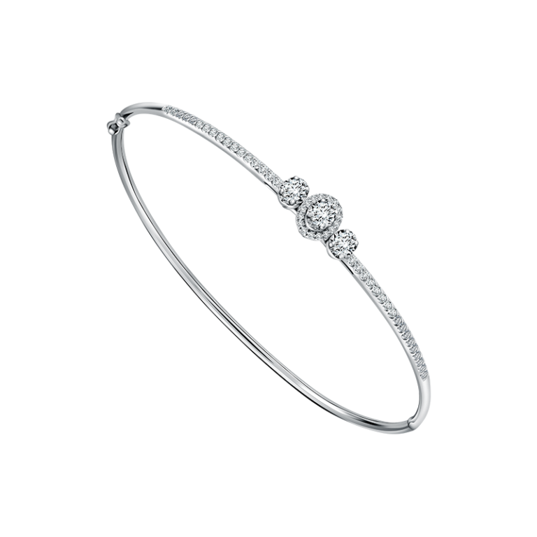 gelang berlian berbeda
